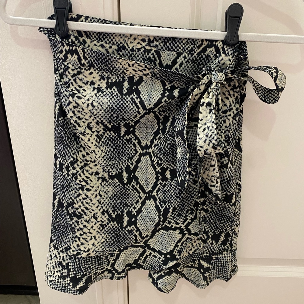 Nasty Gal Side Tie Snakeprint Skirt